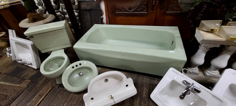 Vintage Bathroom Suite in Green