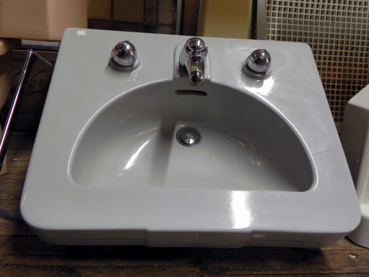 Large Vintage Crane Diana Wall Sink in White with Original Faucet Set –  Toledo Architectural Artifacts, Inc