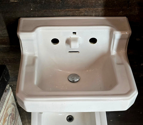 Vintage Standard Companion Walk Sink with Integral Spigot